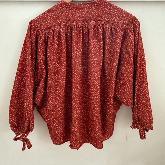 Doen O’Keeffe Top in Burgundy California Wildflower - Picture 4 of 6